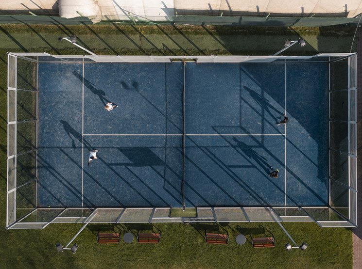 Izado y colocación de columnas principales en España